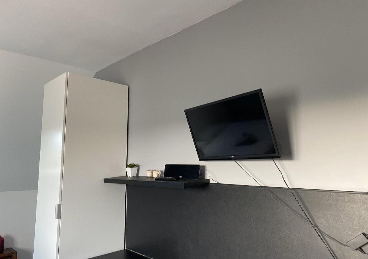 Jolie Studio 10Min Centre Ville Et 300M Quai De Seine Wifi Rouen Buitenkant foto